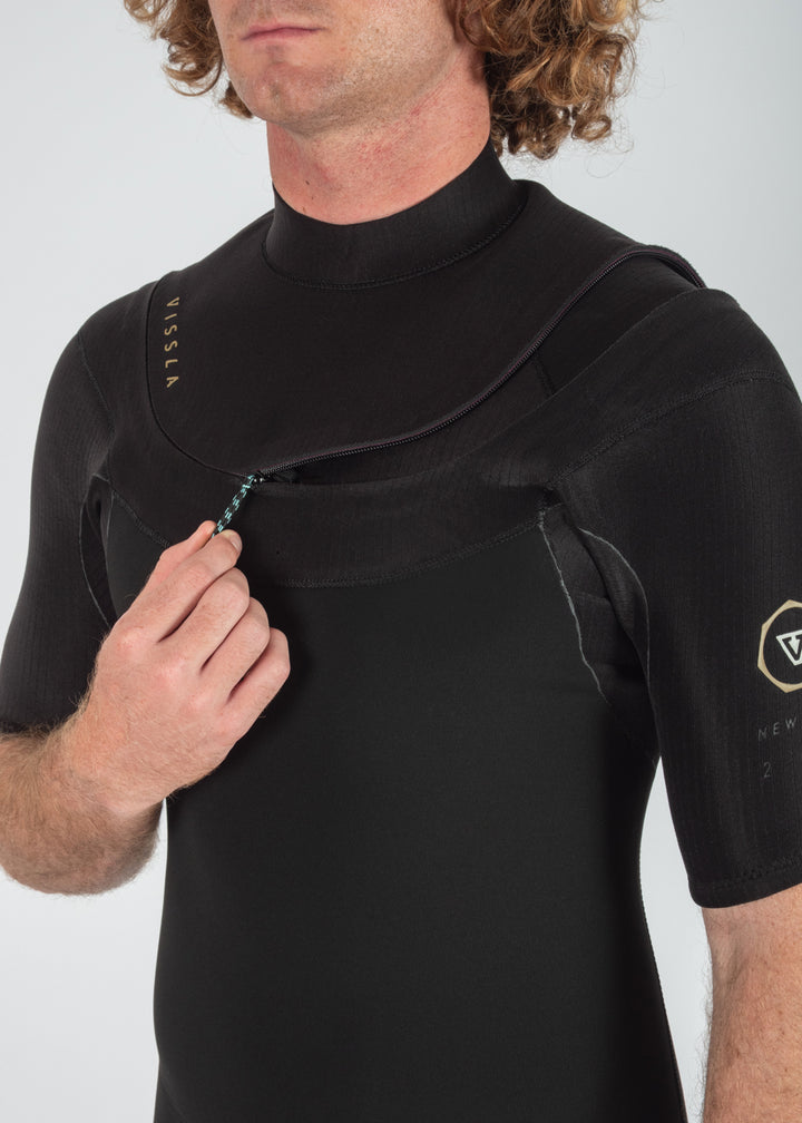 New Seas 2-2 Short Sleeve Full U - Zip Wetsuit
