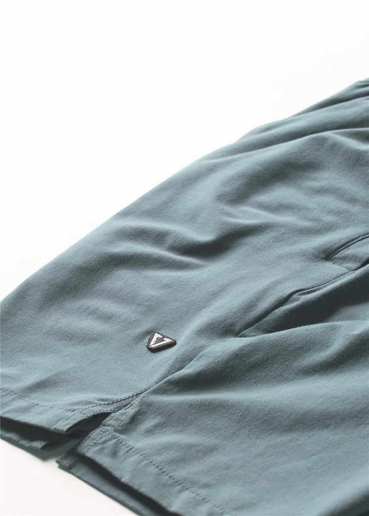 Alto 18" Hybrid Elastic Walkshort