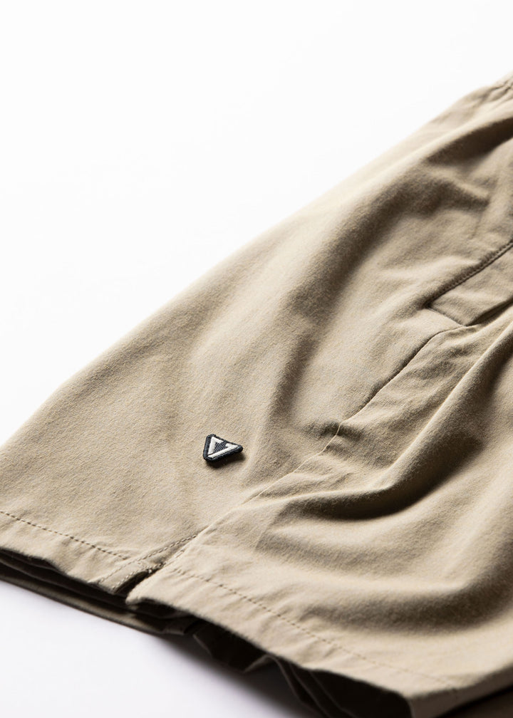 Alto 18" Hybrid Elastic Walkshort