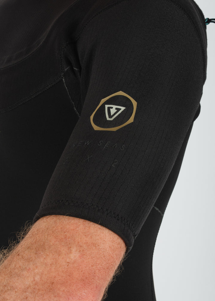New Seas 2-2 Short Sleeve Full U - Zip Wetsuit