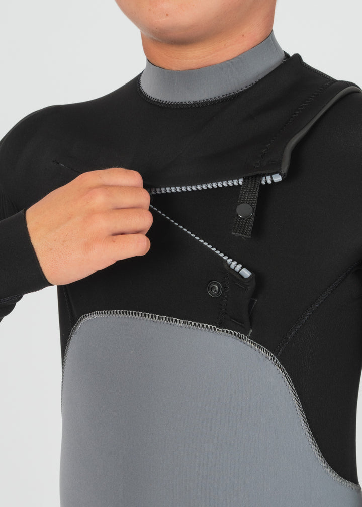 7 Seas Boys 3-2 Bolt Full Chest Zip Wetsuit