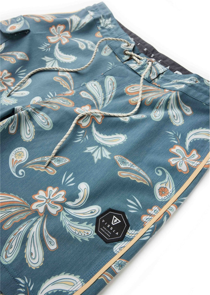 Vissla Caldera 17" Boys Boardshort in Blue Haze, view 4