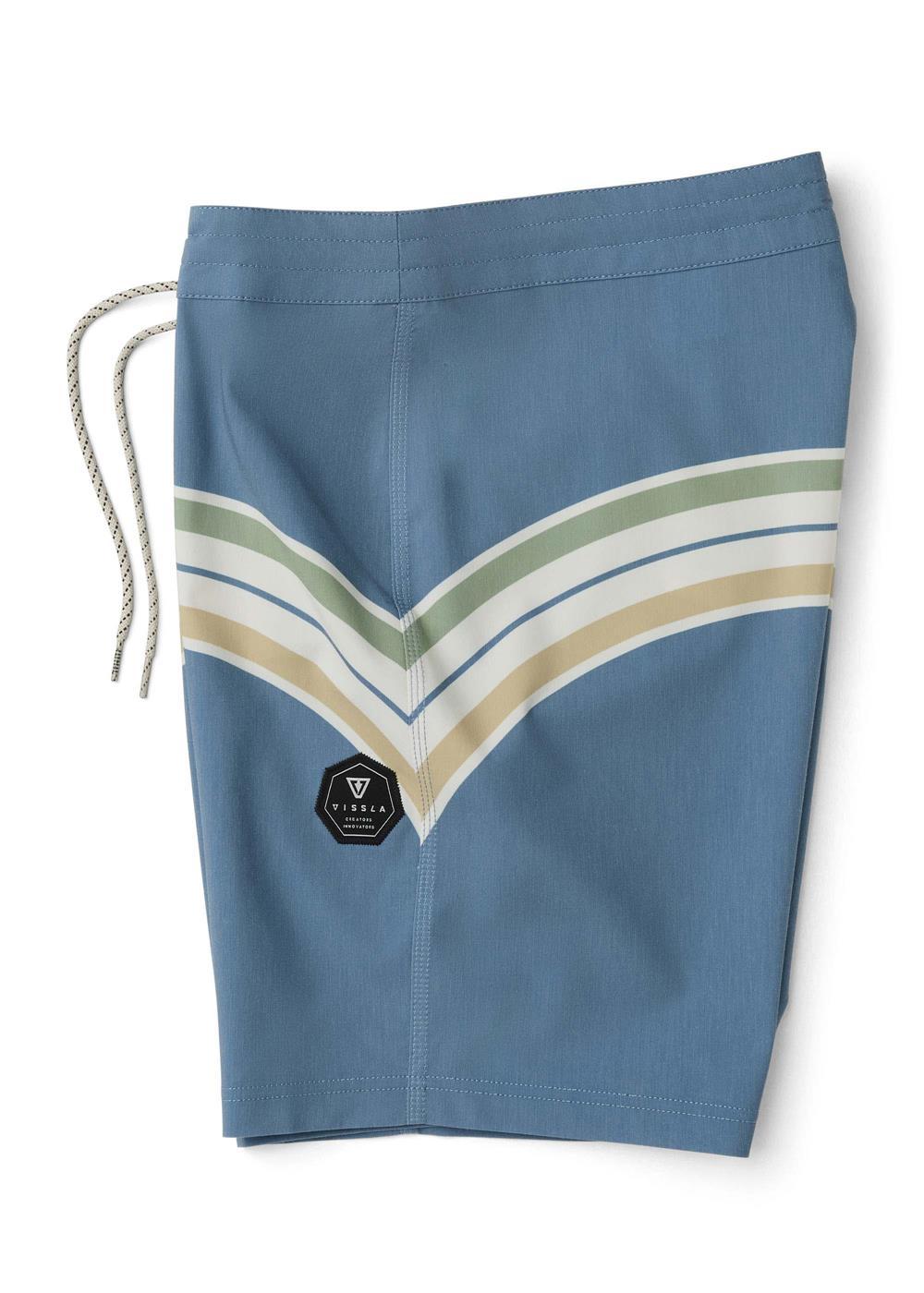 Latitude 17" Boys Boardshort