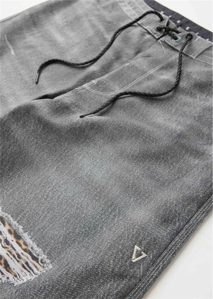 Vissla Jort 18" Boys Boardshort in Black, view 4