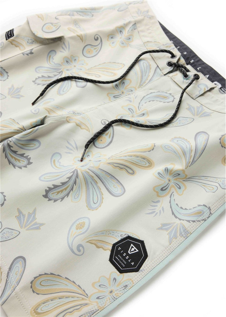 Vissla Caldera 17.5" Boardshort in Natural, view 4