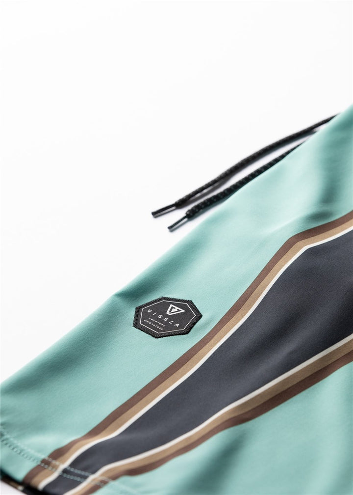 Recline 21" Boardshort