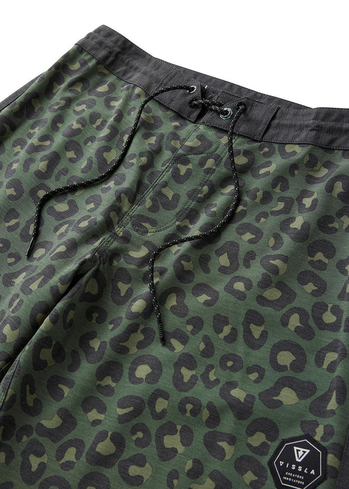 Big Cat 21" Boardshort