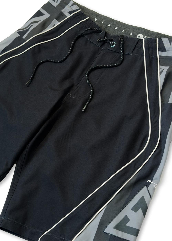 Black Widow Hawaii 21" Boardshort