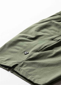 Alto 18" Hybrid Elastic Walkshort