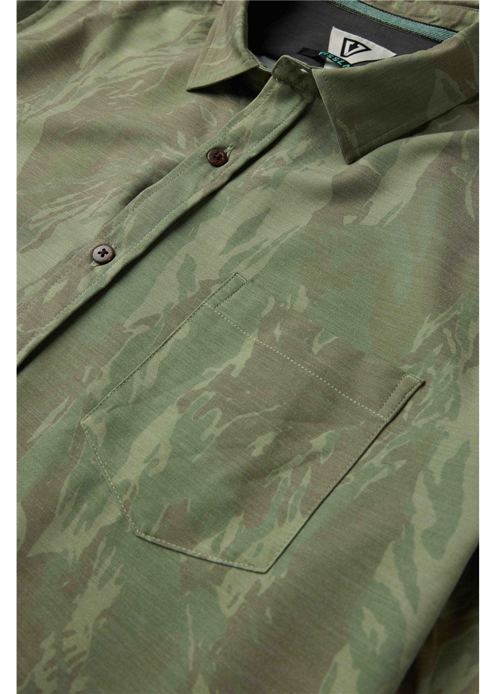 Vissla Durty Camo Hybrid SS Eco Shirt in Camo, view 2