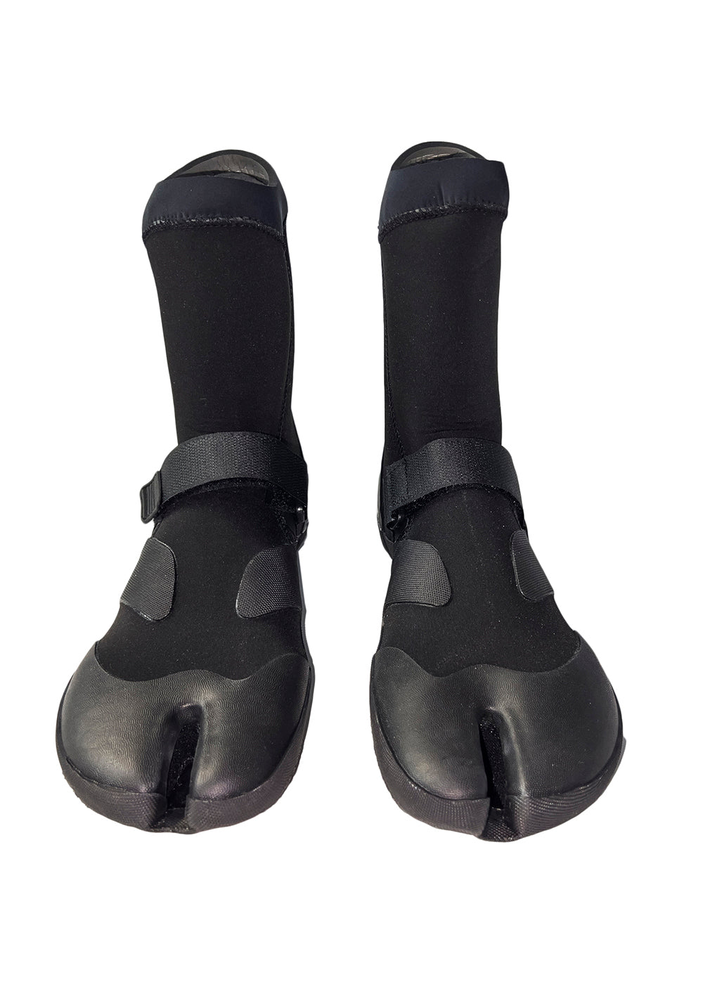 Vissla Men's Black High Seas ll 3MM Split Toe Wetsuit Booties. Front View.